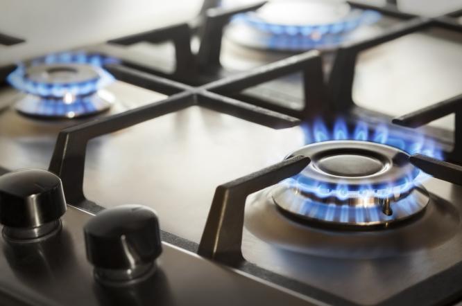 image of an affordable gas range stove